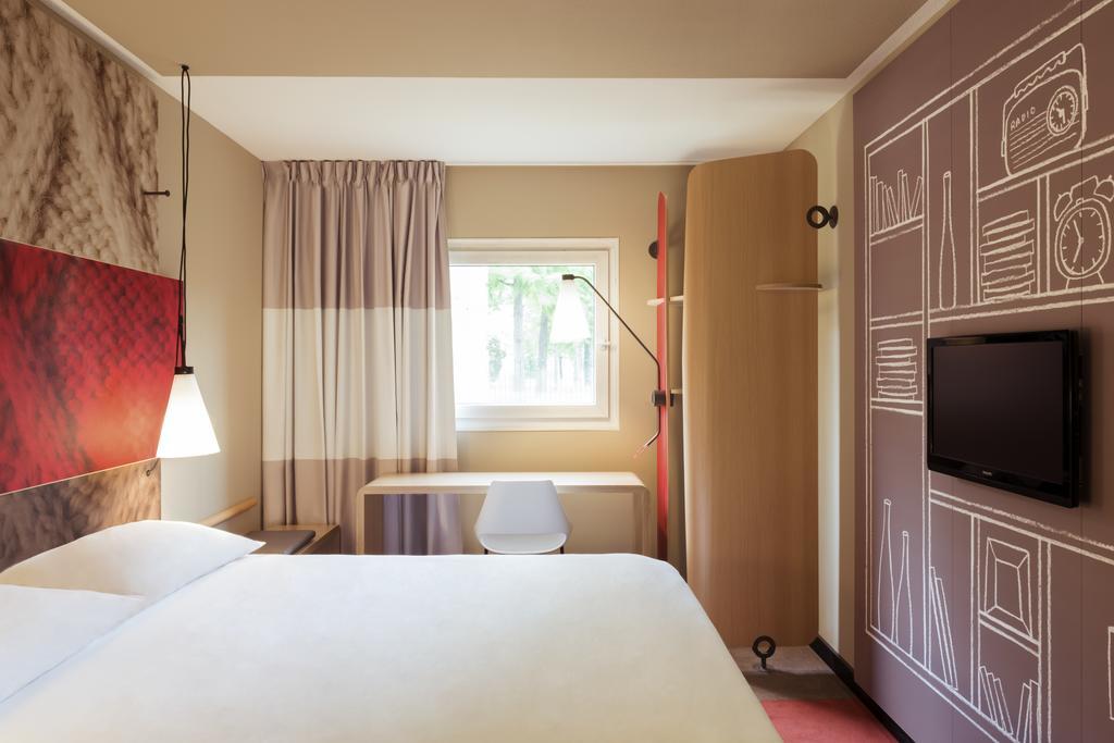 Ibis Albi Hotell Exteriör bild